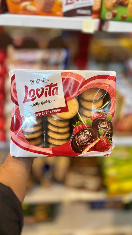 بیسکوییت لاویتا با لایه ژله توت فرنگی و روکش شکلاتی(420gr)